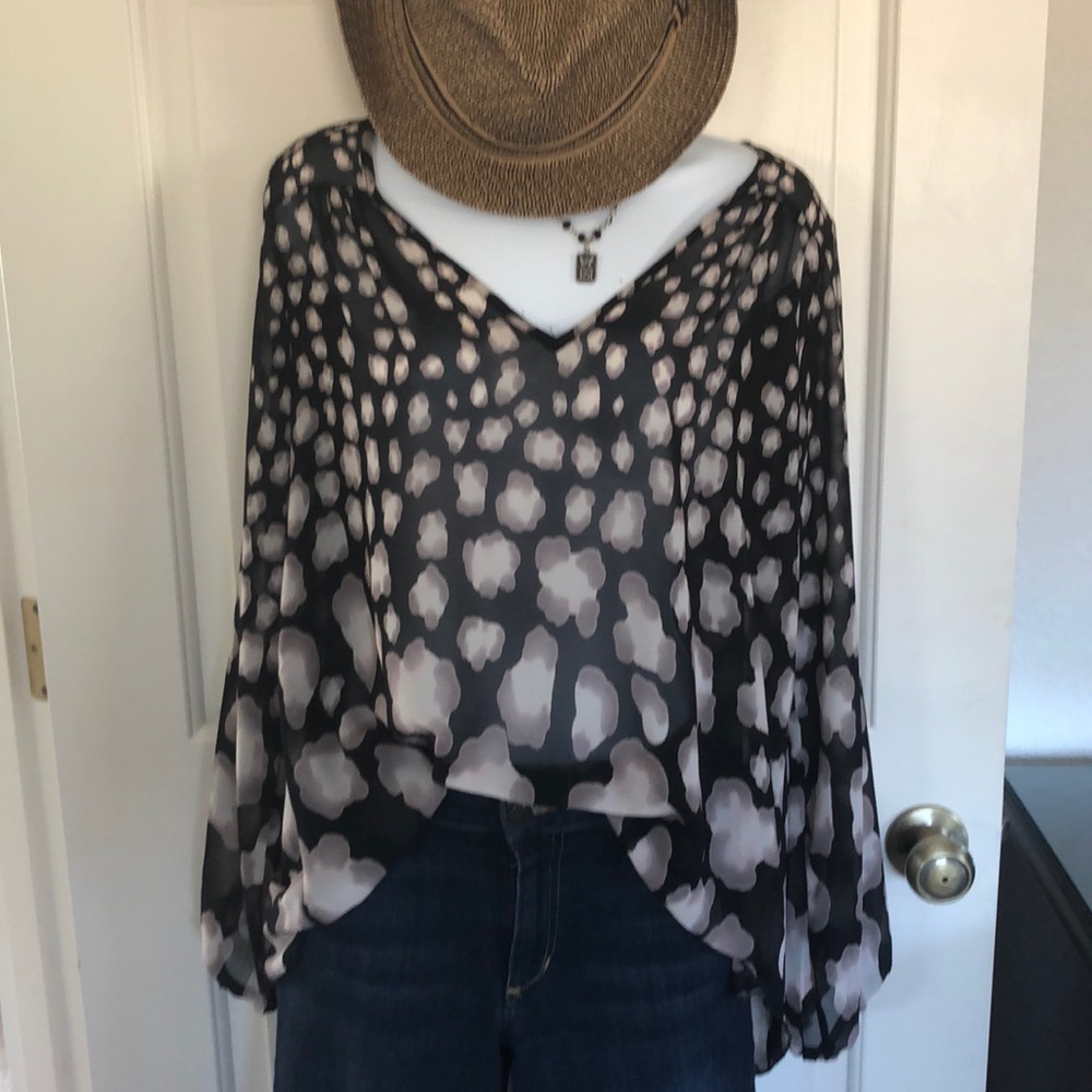 Sheer blouse M